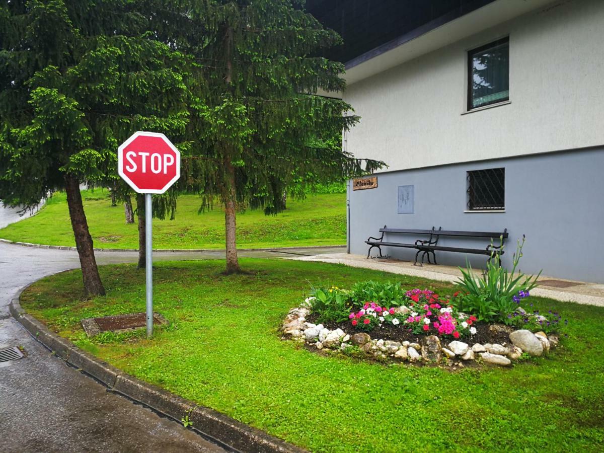 Planika B&M Lägenhet Bohinj Exteriör bild